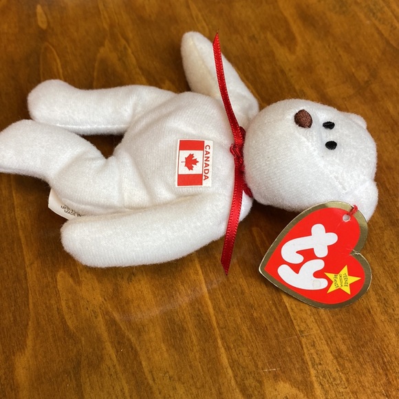 Teenie Beanie Baby, Maple the Bear with Canadian flag - Picture 2 of 7
